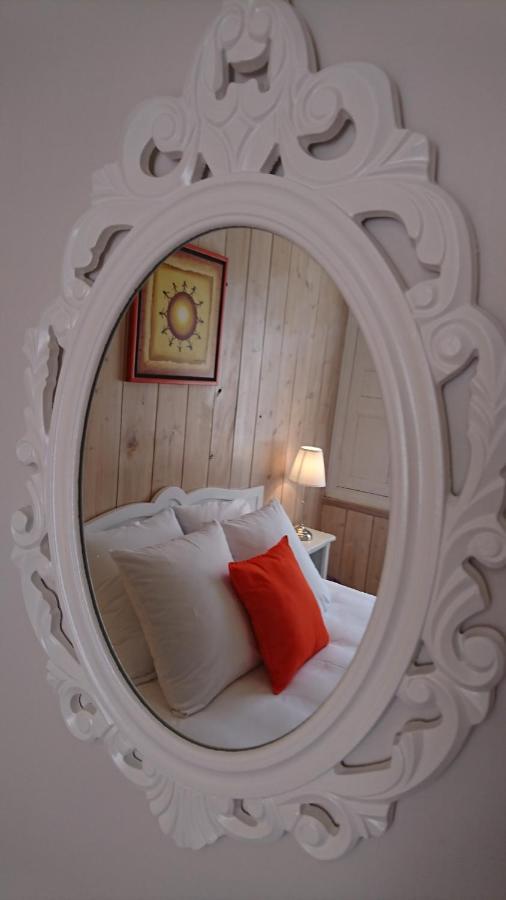 La Maison Serrurier - Chambres D'Hotes Морле Екстериор снимка