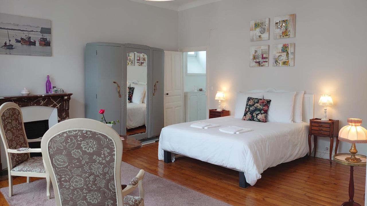 La Maison Serrurier - Chambres D'Hotes Морле Екстериор снимка