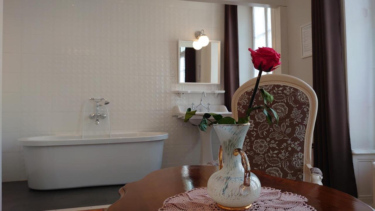 La Maison Serrurier - Chambres D'Hotes Морле Екстериор снимка
